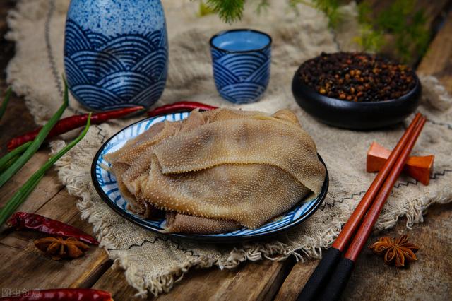 吃火锅必备菜品推荐（吃火锅你必点的菜品是什么）(1)