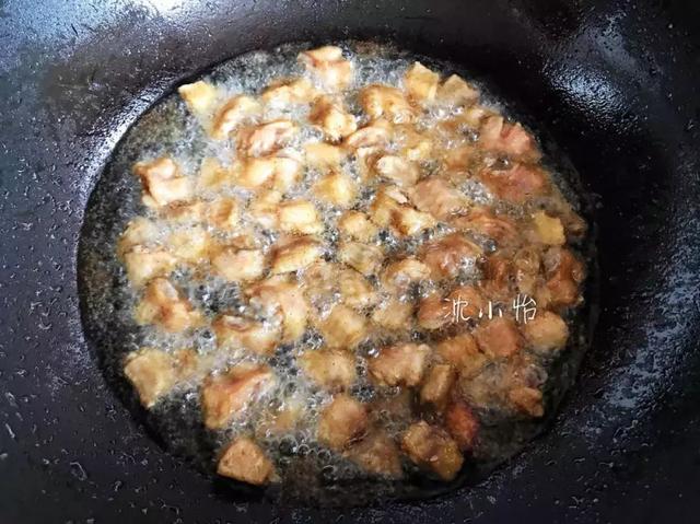 怎样炒辣子鸡才好吃（辣子鸡的正宗做法简单又好吃）(3)