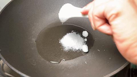 鸡腿土豆块家常做法（土豆鸡腿最简单的做法）(9)