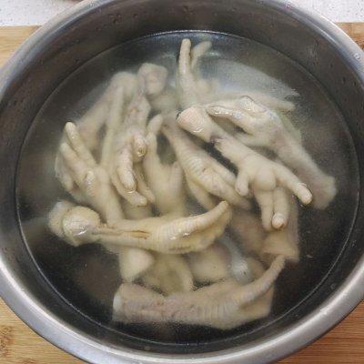 泡椒柠檬鸡爪制作方法（酸辣柠檬泡椒凤爪做法）(3)